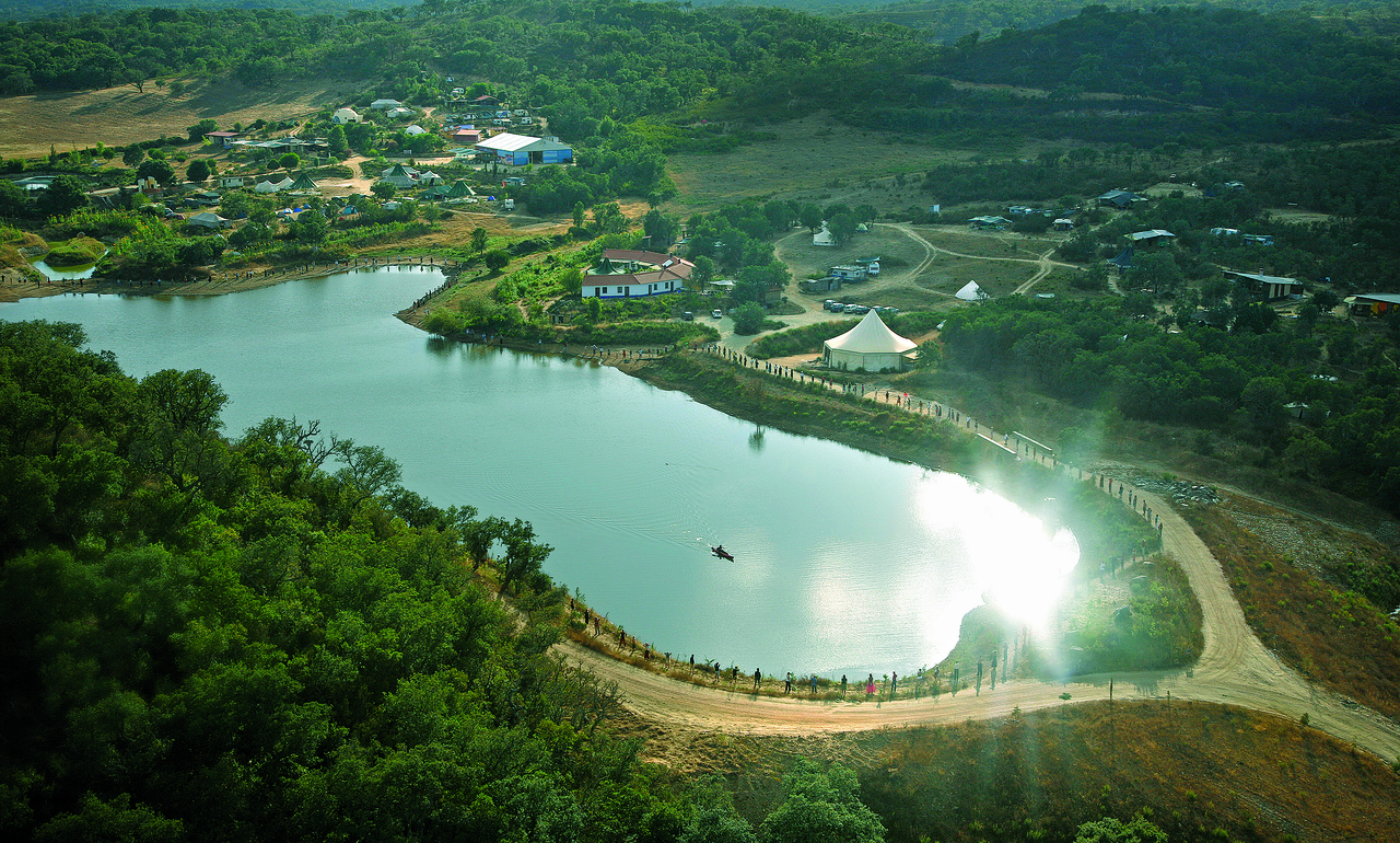 tamera à beira do lago